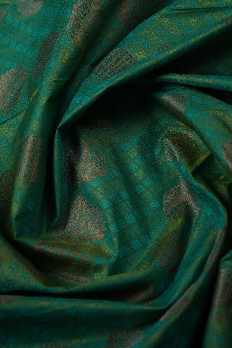 Green Visiri Madippu Silk Sarees with Copper Zari Buttis (small Dots Or Motifs) view 4