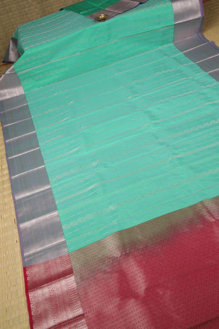Green Visiri Madippu Silk Sarees with Silver Zari Buttis (small Dots Or Motifs) view 2
