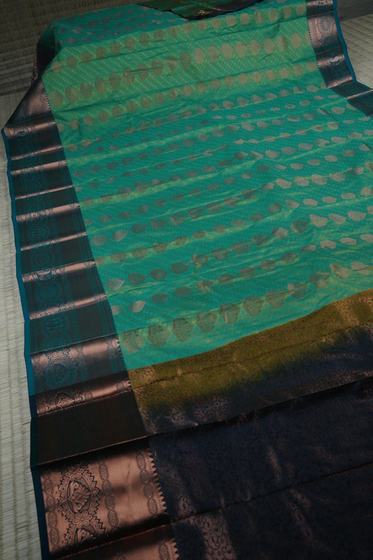 Green Visiri Madippu Silk Sarees with Copper Zari Buttis (small Dots Or Motifs) view 2