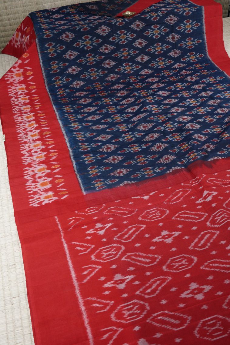 Berry Blue Ikkat Cotton Sarees with Without Zari Zari Geometric Shapes view 2