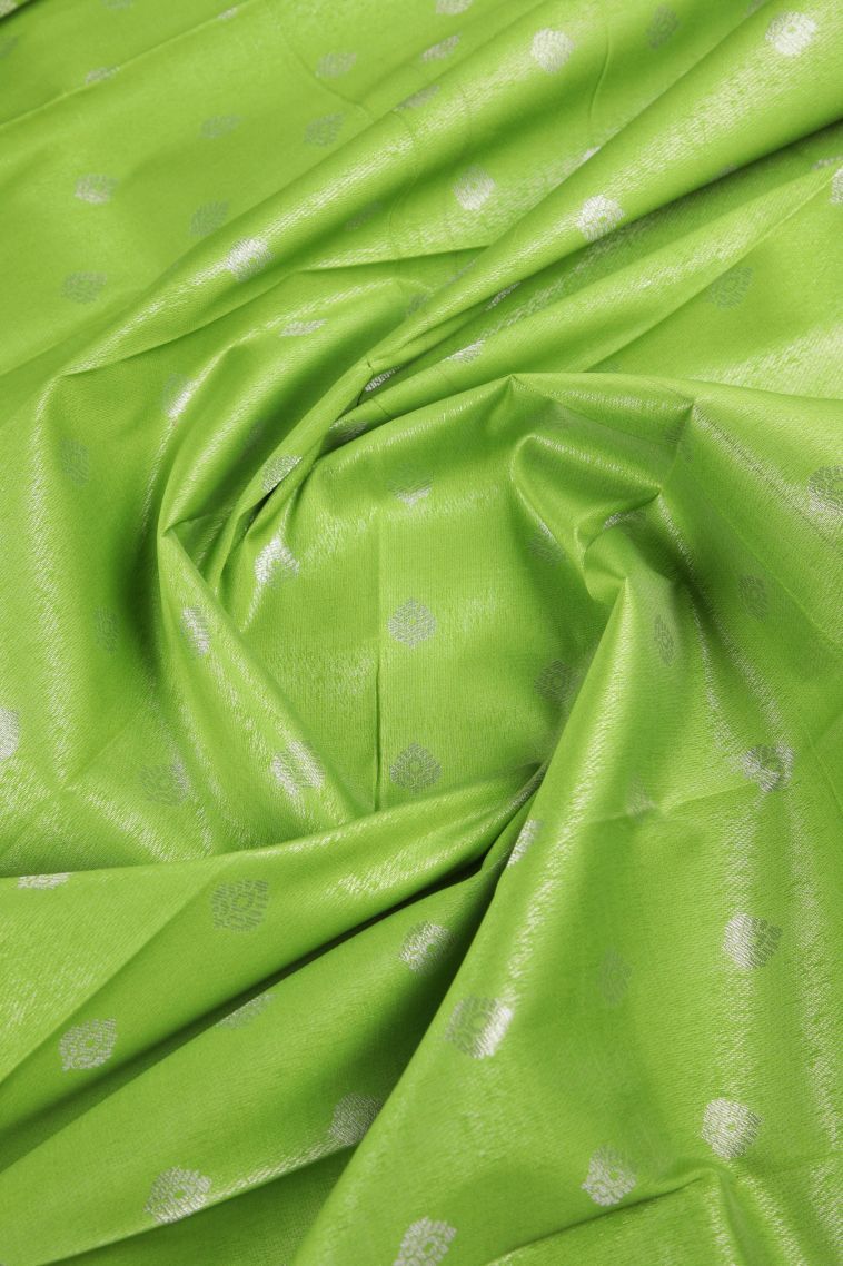 Chartreuse Green Visiri Madippu Silk Sarees with Silver Zari Buttis (small Dots Or Motifs) view 4
