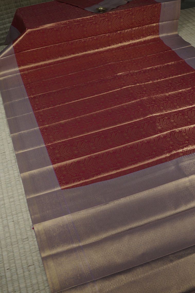 Red Visiri Madippu Silk Sarees with Gold Zari Floral Patterns view 2