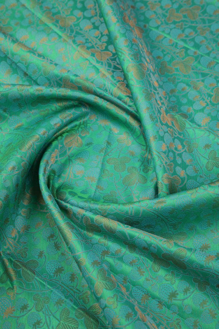 Green Visiri Madippu Silk Sarees with Copper Zari Floral Patterns view 4