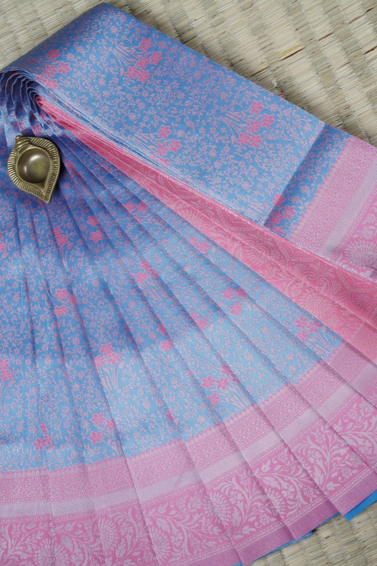 Lavender Purple Visiri Madippu Silk Sarees with Silver Zari Buttis (small Dots Or Motifs) view 1