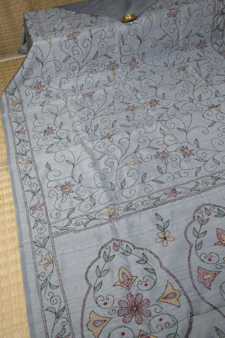 Gray Black Tussar Silk Saree with Without Zari Zari Floral Patterns view 2