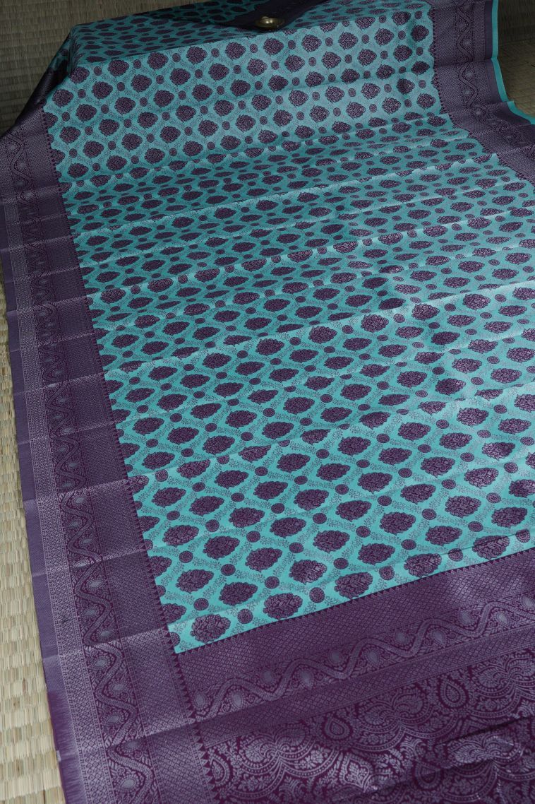 Arctic Blue Visiri Madippu Silk Sarees with Silver Zari Floral Patterns view 2