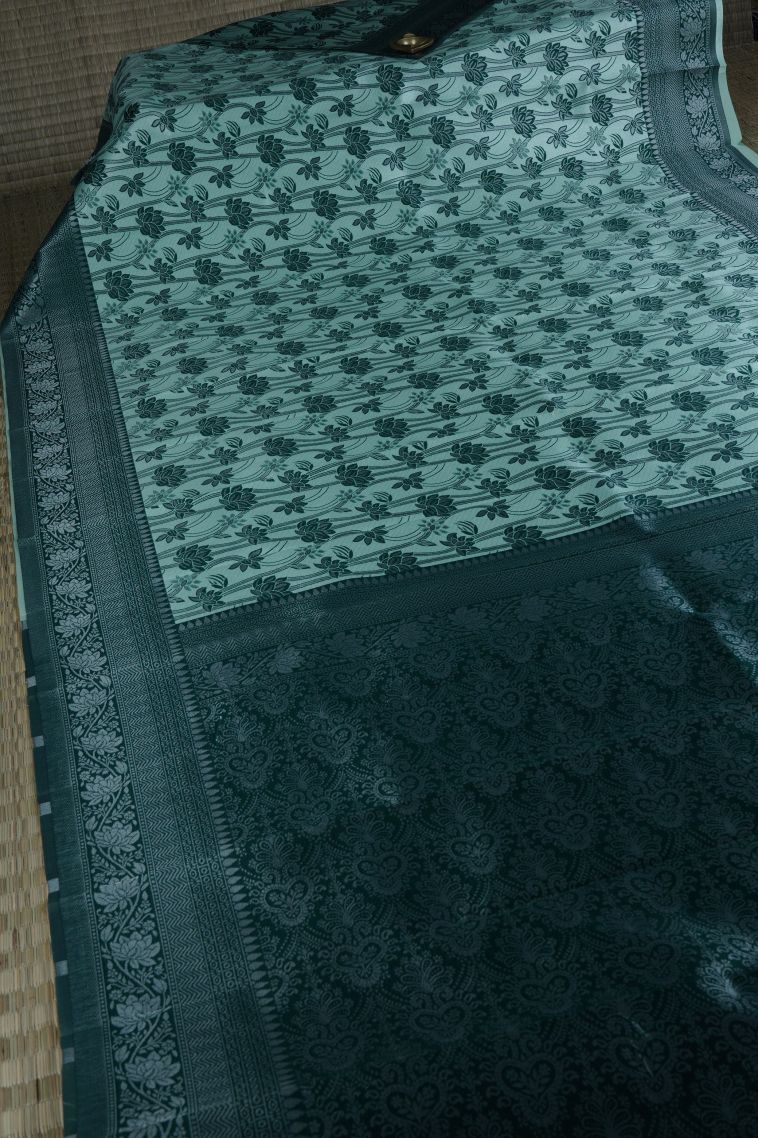 Pistachio Green Visiri Madippu Silk Sarees with Silver Zari Floral Patterns view 2