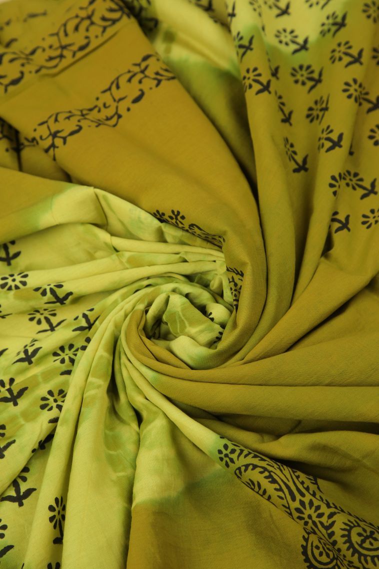 Fawn Yellow Cotton Sarees with Without Zari Zari Floral Patterns view 4