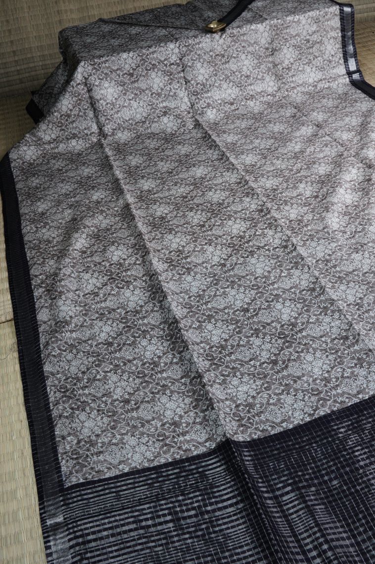 Chiffon White Chanderi Cotton Sarees with Without Zari Zari Floral Patterns view 2