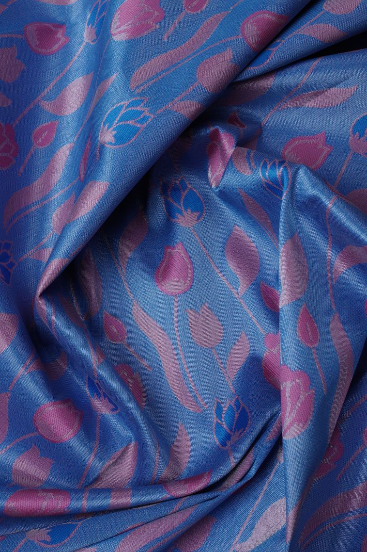 Cobalt Blue Visiri Madippu Silk Sarees with Silver Zari Floral Patterns view 4