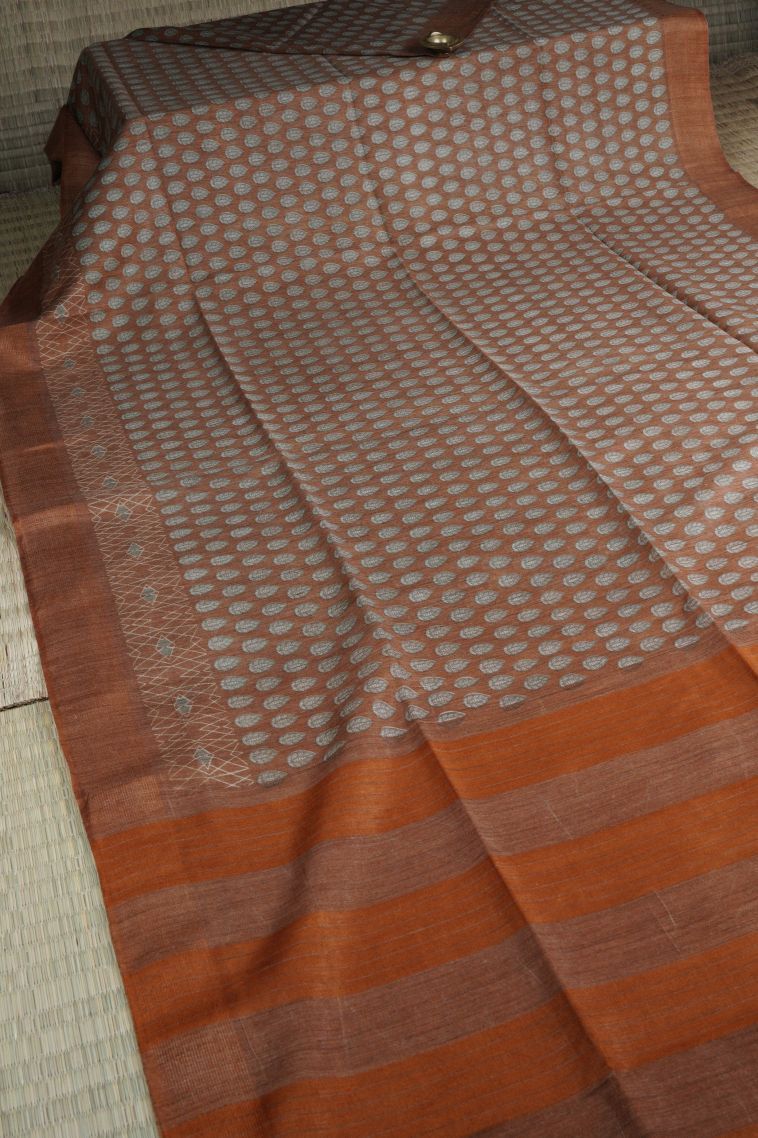 Sandstone Orange Chanderi Cotton Sarees with Without Zari Zari Floral Patterns view 2
