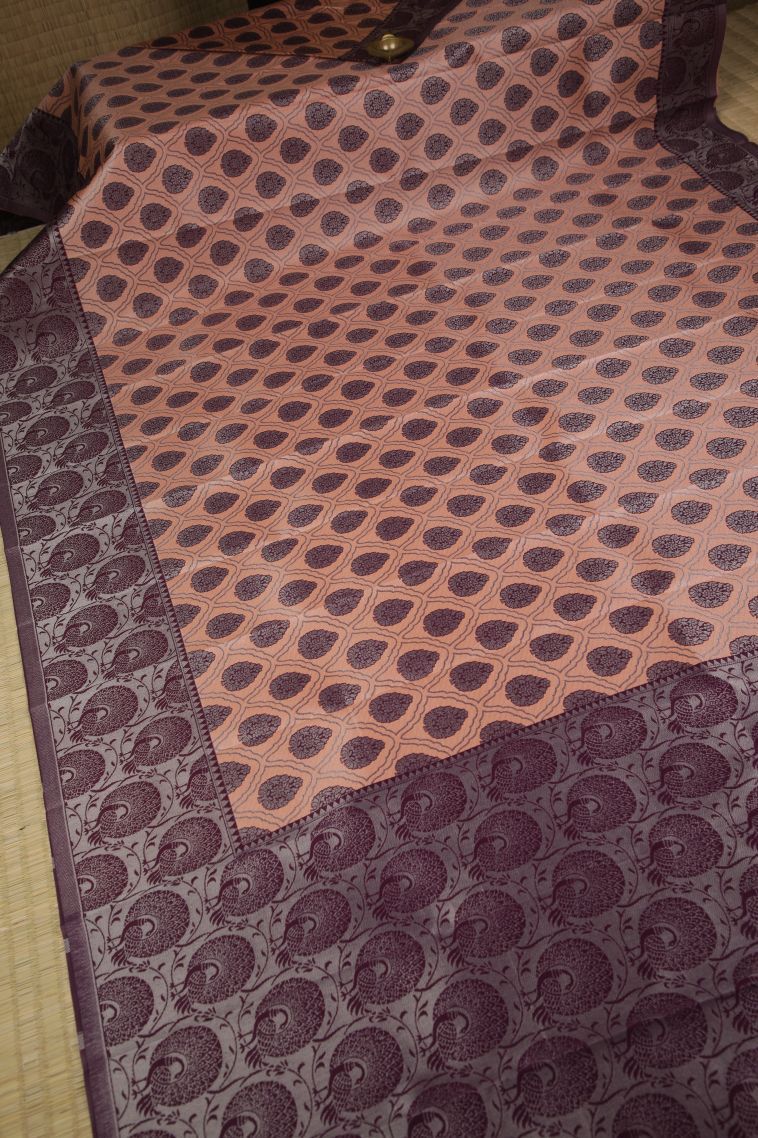 Cantaloupe Orange Visiri Madippu Silk Sarees with Silver Zari Floral Patterns view 2