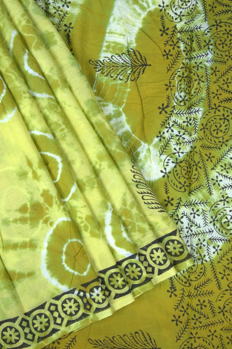 Olive Green Cotton Sarees with Without Zari Zari Floral Patterns view 1