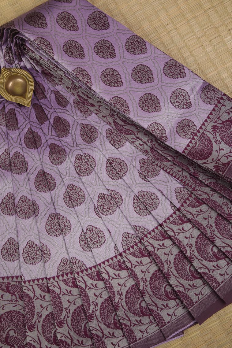 Iris Purple Visiri Madippu Silk Sarees with Silver Zari Floral Patterns view 1
