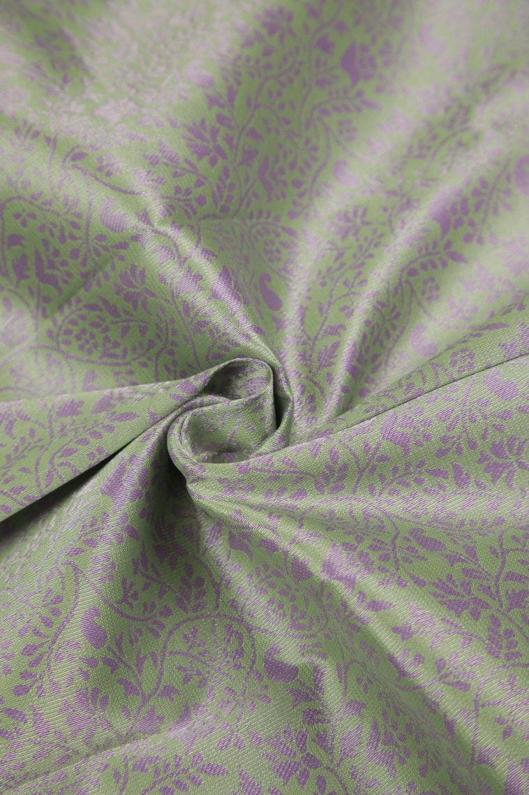 Pistachio Green Visiri Madippu Silk Sarees with Silver Zari Floral Patterns view 4