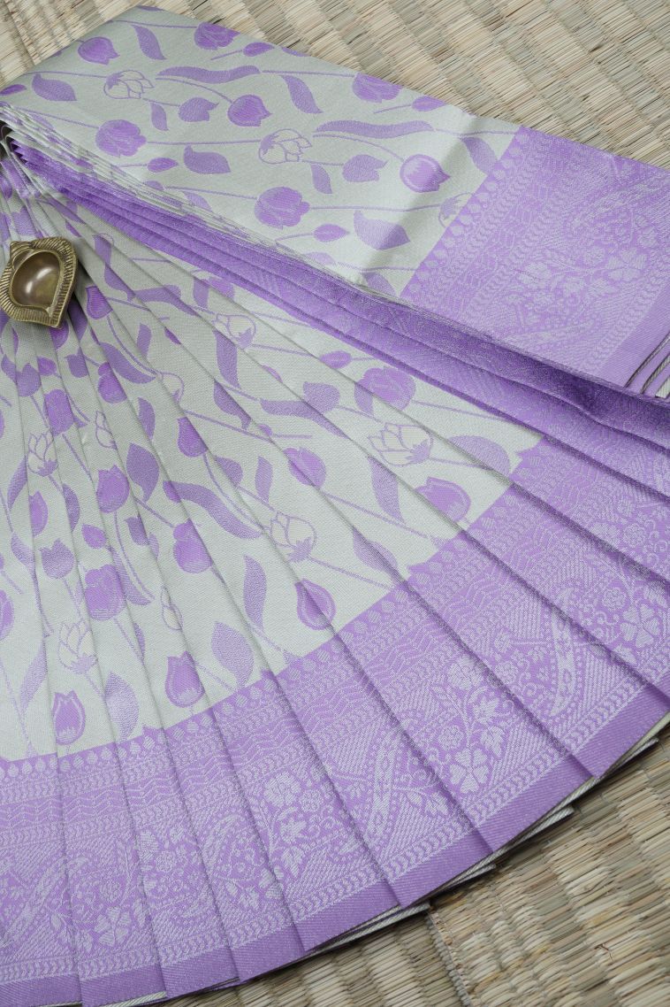 Cotton White Visiri Madippu Silk Sarees with Silver Zari Floral Patterns view 1