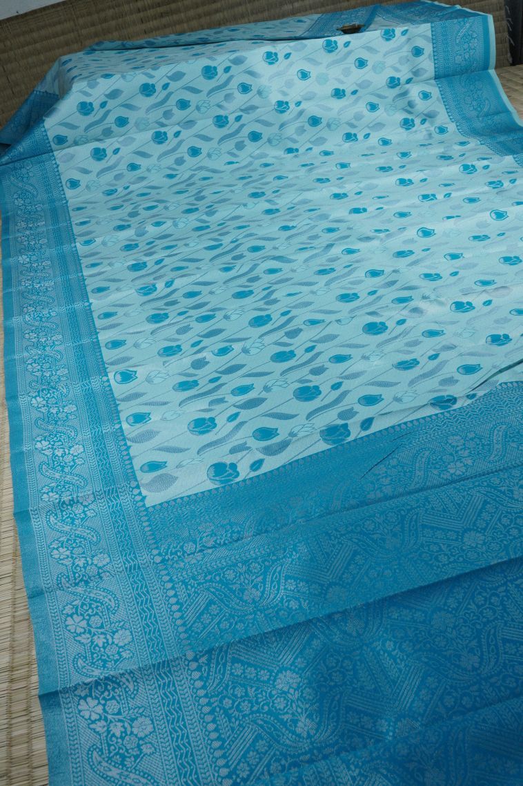 Arctic Blue Visiri Madippu Silk Sarees with Silver Zari Floral Patterns view 2