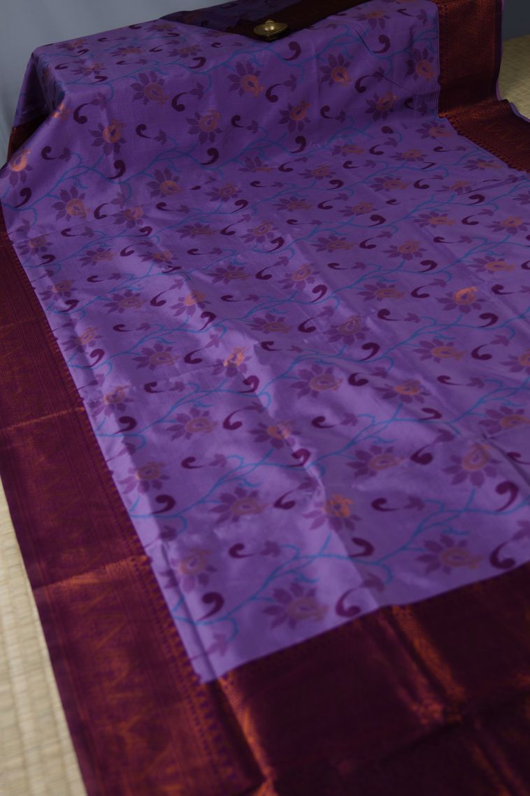 Lilac Purple Apoorva Silk Sarees with Copper Zari Floral Patterns view 2