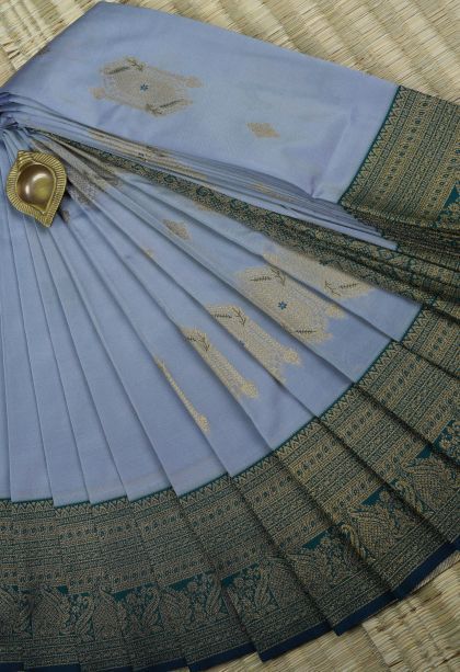 Slate Blue Visiri Madippu Silk Sarees with Gold And Silver Zari Buttis (small Dots Or Motifs)