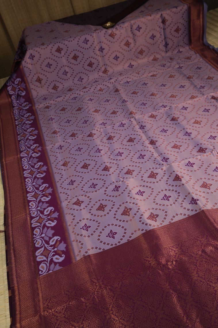 Heather Purple Apoorva Silk Sarees with Copper Zari Floral Patterns view 2