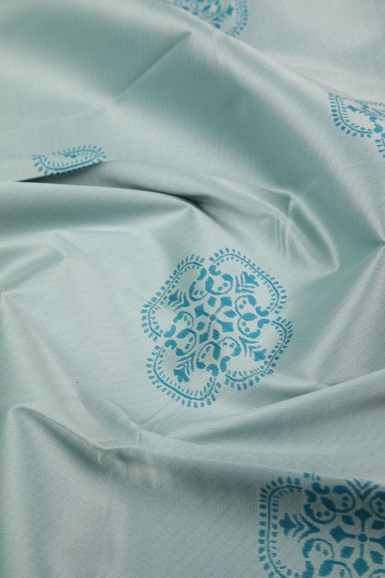 Sky Blue Visiri Madippu Silk Sarees with Silver Zari Floral Patterns view 4