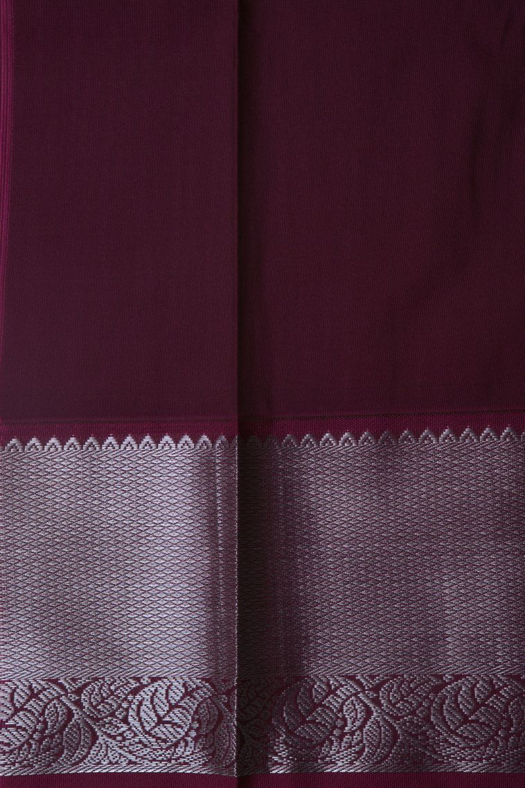 Alabaster White Visiri Madippu Silk Sarees with Silver Zari Stripes view 3