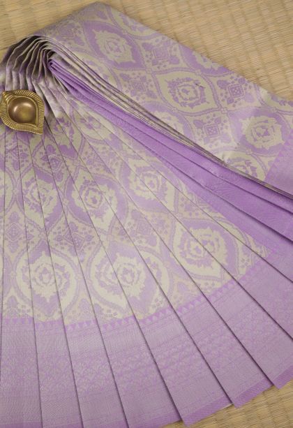 Cream White Visiri Madippu Silk Sarees with Silver Zari Floral Patterns