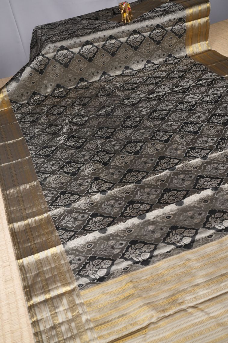 Gray Black Kanchipuram Silk Sarees with Gold And Silver Zari Floral Patterns view 2