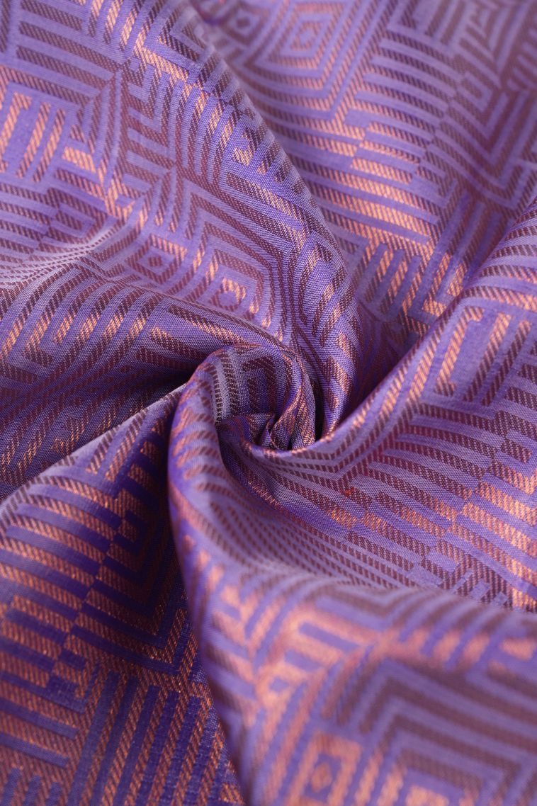 Lilac Purple Kanchipuram Silk Sarees with Gold Zari Geometric Shapes view 4