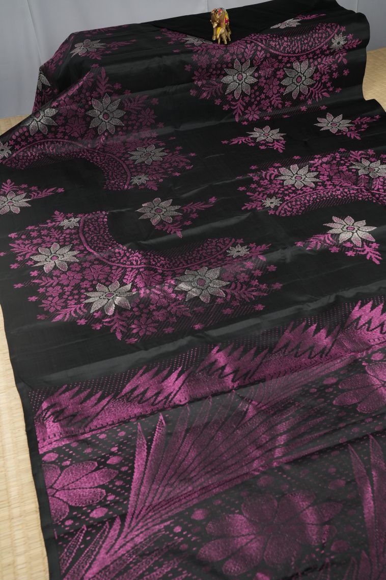 Rock Black Kanchipuram Silk Sarees with Silver Zari Floral Patterns view 2