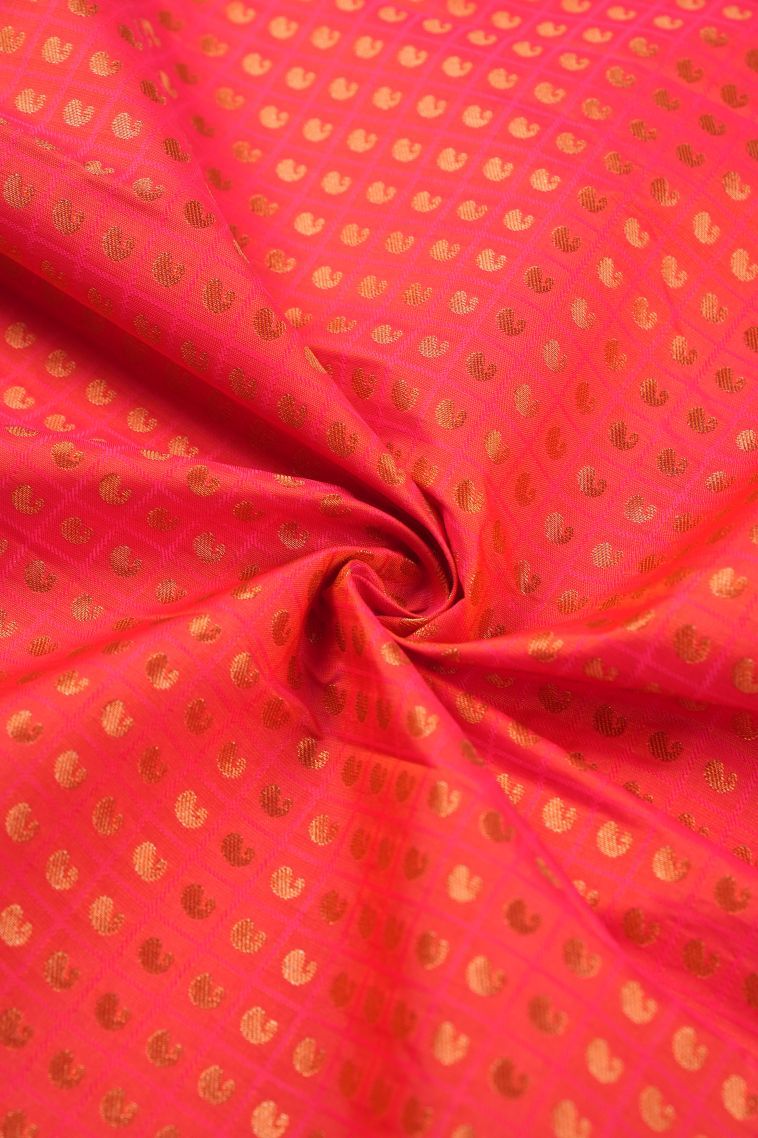 Hot Pink Visiri Madippu Silk Sarees with Copper Zari Buttis (small Dots Or Motifs) view 4