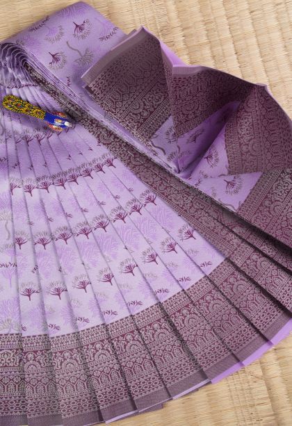 Lavender Purple Visiri Madippu Silk Sarees with Silver Zari Floral Patterns