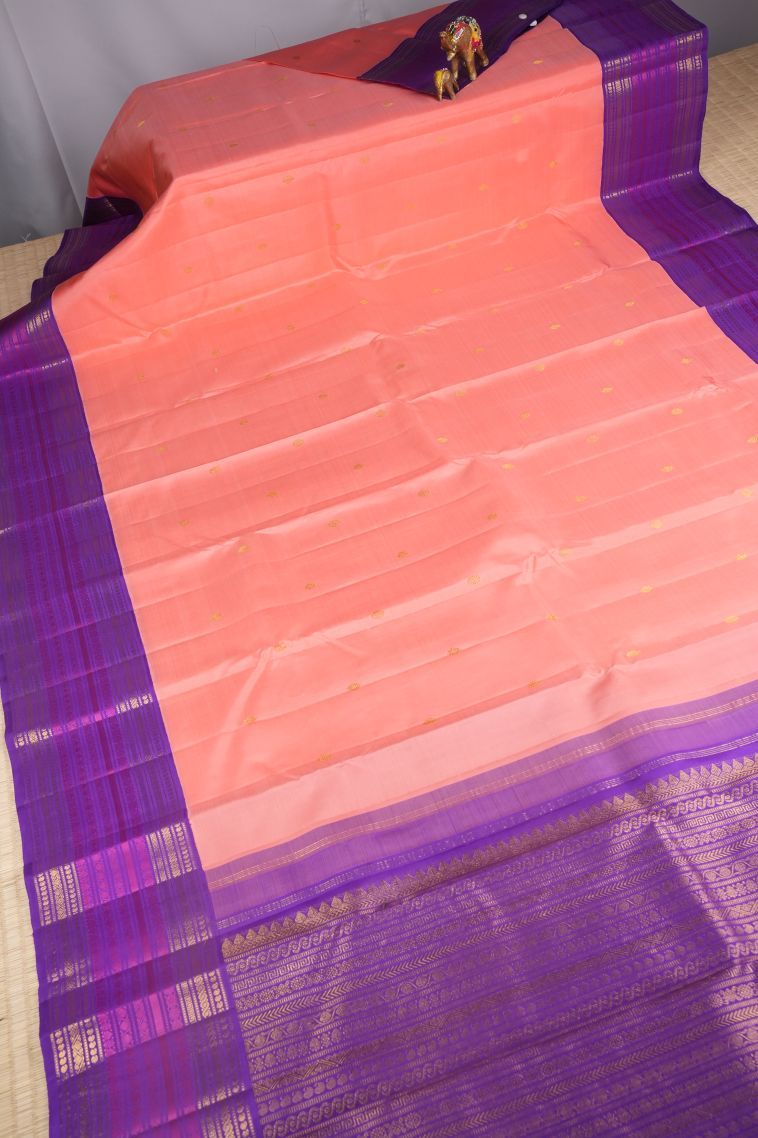 Mauve Kanchipuram Silk Sarees with Gold Zari Buttis (small Dots Or Motifs) view 2