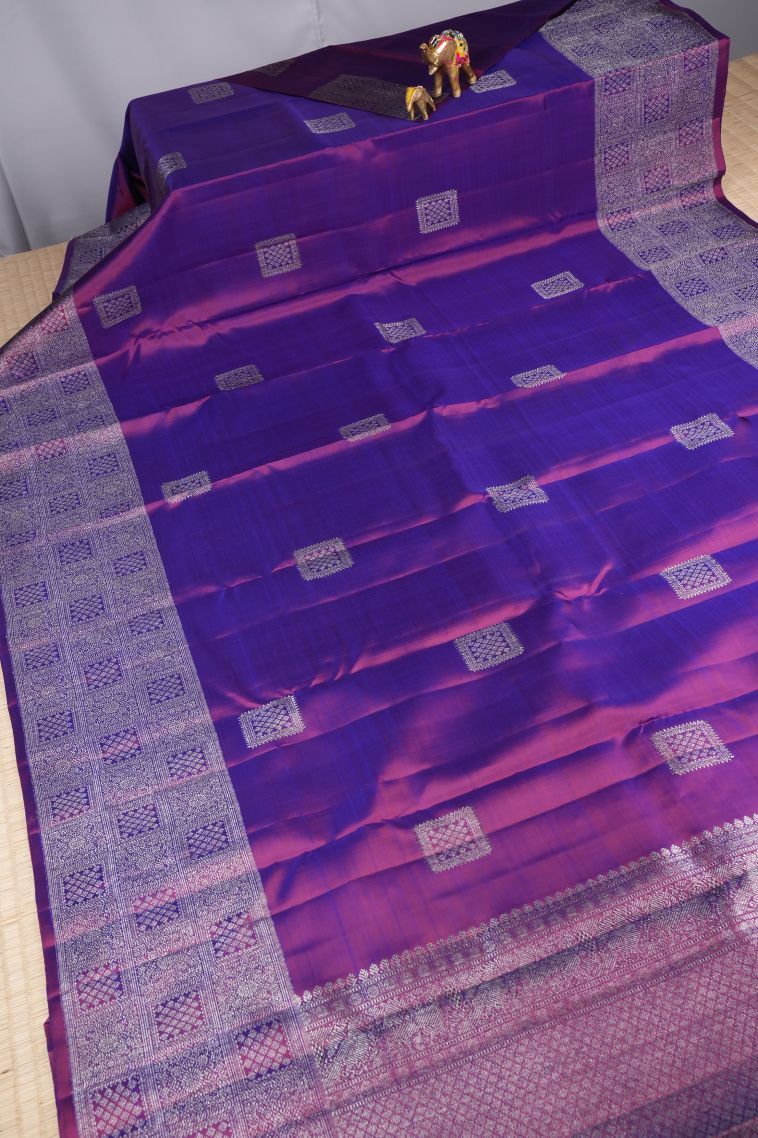 Bubble Purple Kanchipuram Silk Sarees with Silver Zari Buttis (small Dots Or Motifs) view 2