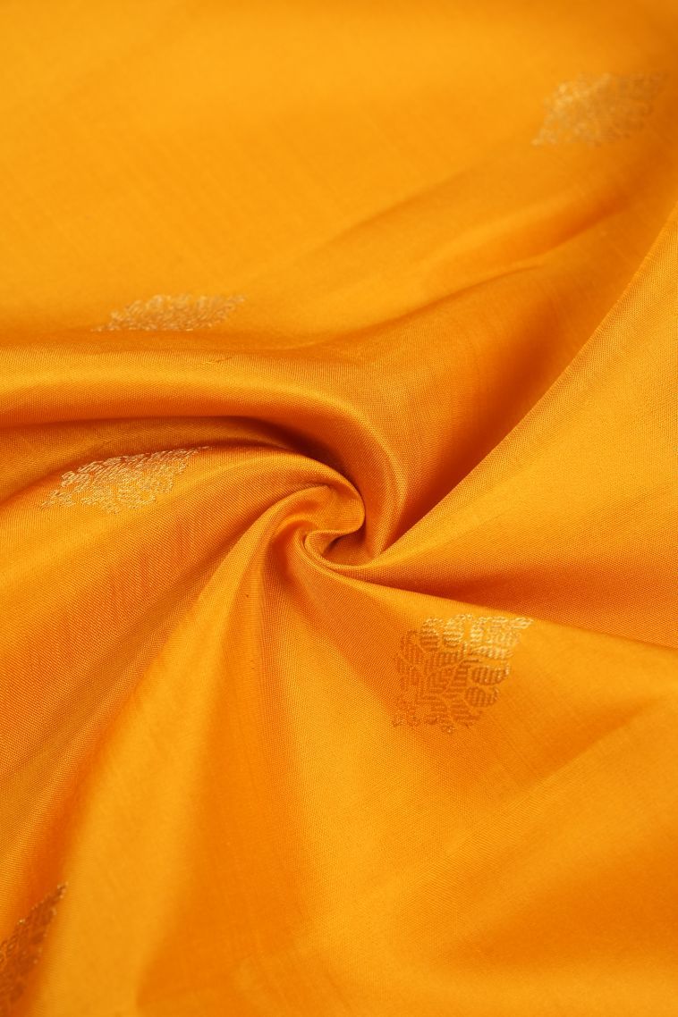 Gold Kanchipuram Silk Sarees with Gold Zari Buttis (small Dots Or Motifs) view 4