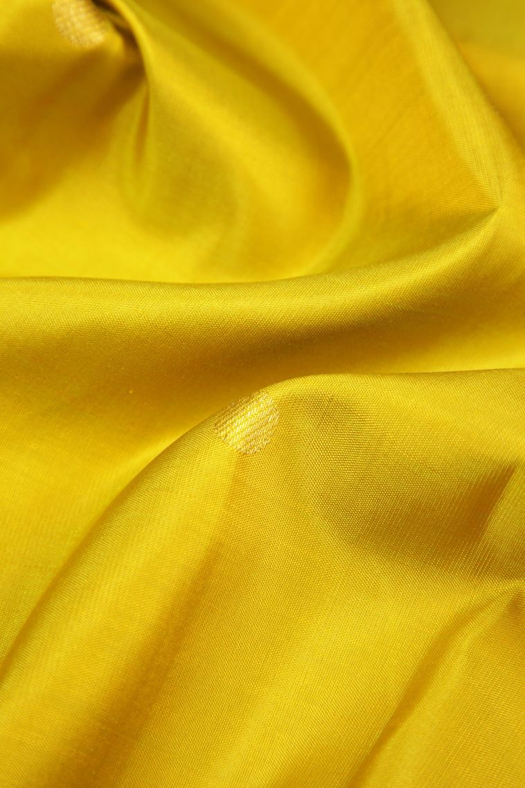 Latte Yellow Kanchipuram Silk Sarees with Gold Zari Buttis (small Dots Or Motifs) view 4