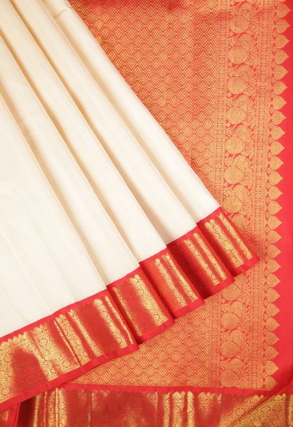 Cream White Kanchipuram Silk Sarees with Without Zari Zari Plain