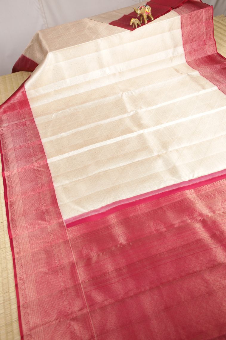 Cream White Kanchipuram Silk Sarees with Gold Zari Floral Patterns view 2