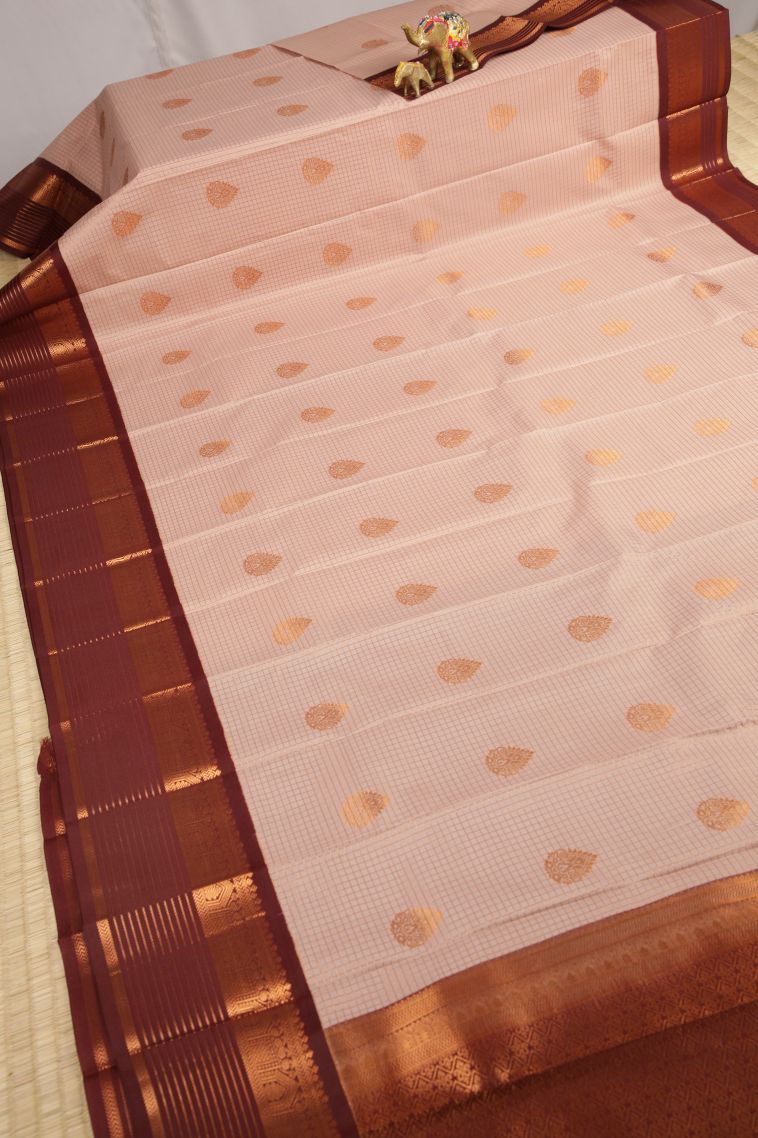 Crepe Pink Visiri Madippu Silk Sarees with Copper Zari Checks view 2