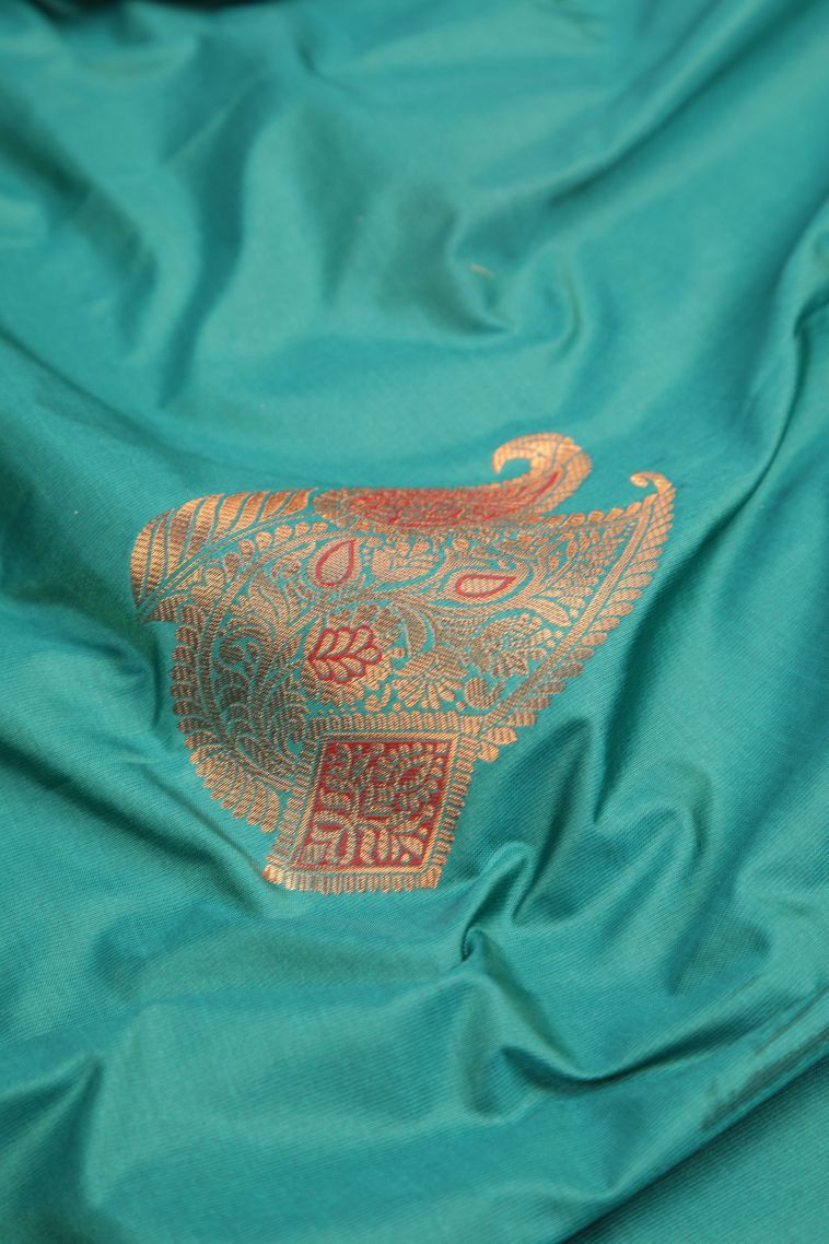 Sub Color Visiri Madippu Silk Sarees with Copper Zari Buttis (small Dots Or Motifs) view 4