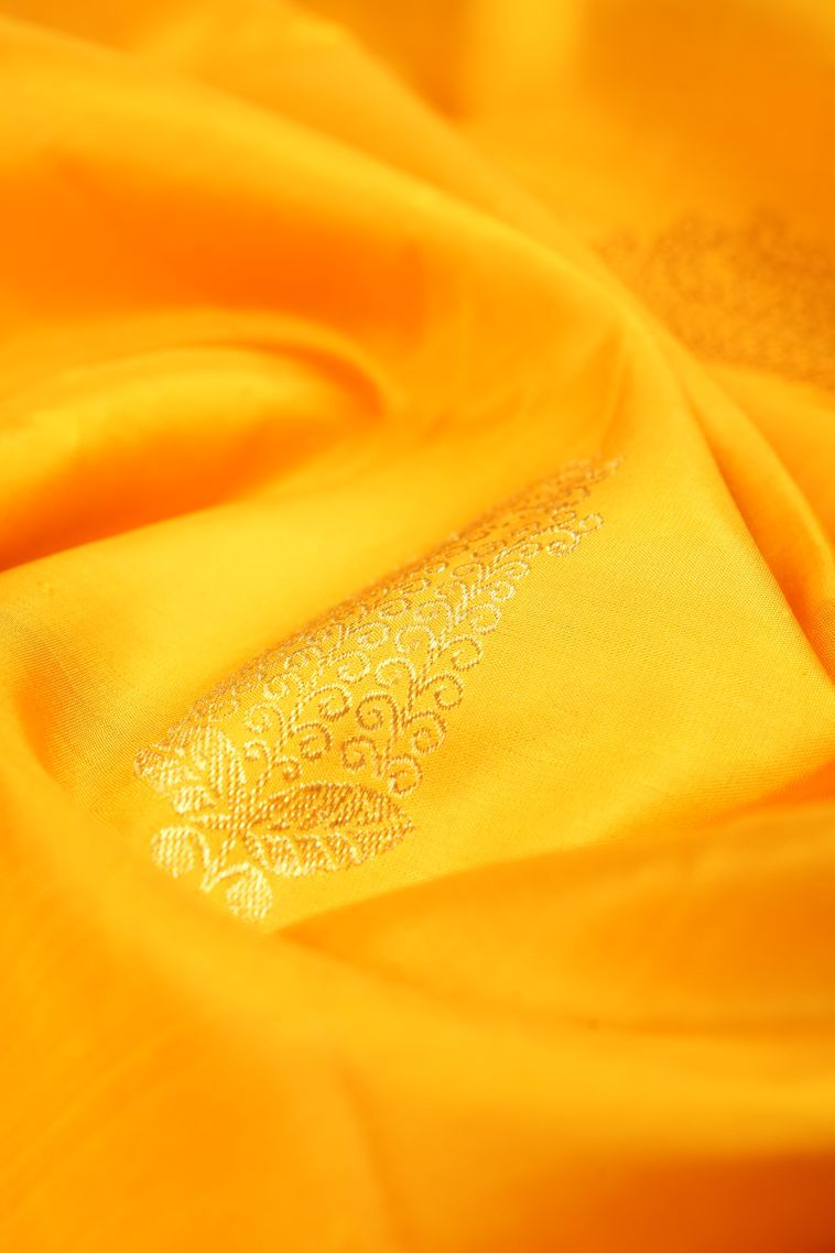 Lemon Yellow Kanchipuram Silk Sarees with Gold Zari Buttis (small Dots Or Motifs) view 4