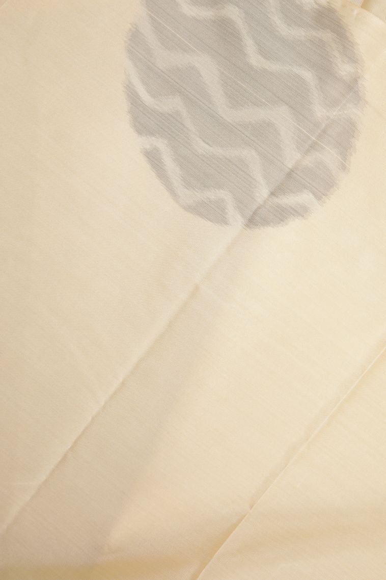 Gray Black Soft Silk Sarees with Without Zari Zari Floral Patterns view 3