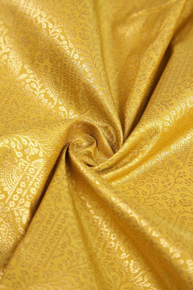 Gold Samudrika Pattu with Copper Zari Floral Patterns view 4
