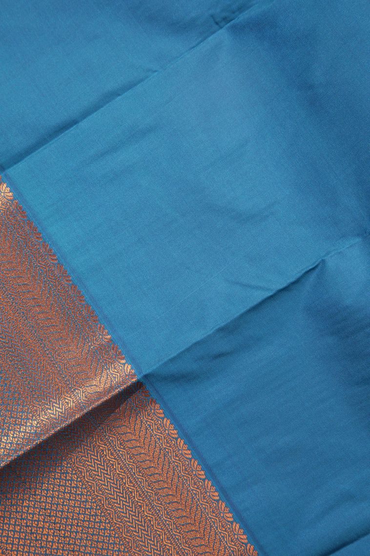 Cream White Visiri Madippu Silk Sarees with Copper Zari Stripes view 3