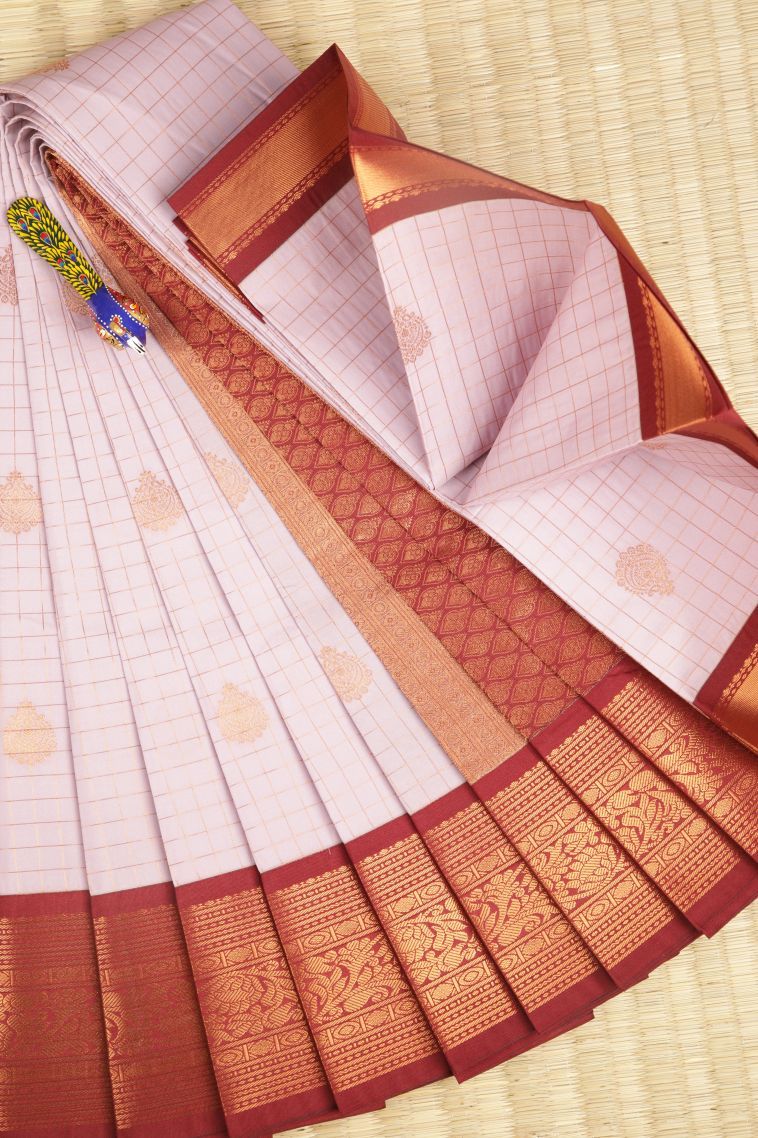 Lavender Purple Visiri Madippu Silk Sarees with Copper Zari Checks view 1