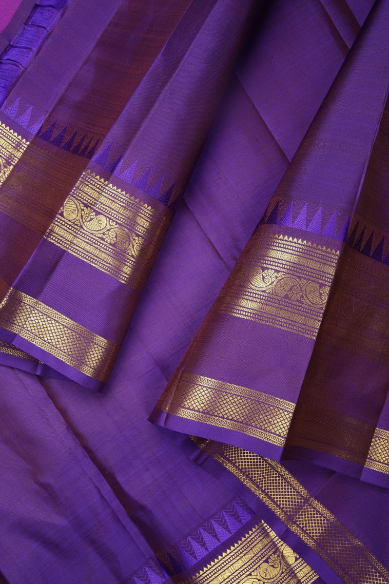 Paris Green Kanchipuram Silk Sarees with Gold Zari Buttis (small Dots Or Motifs) view 3