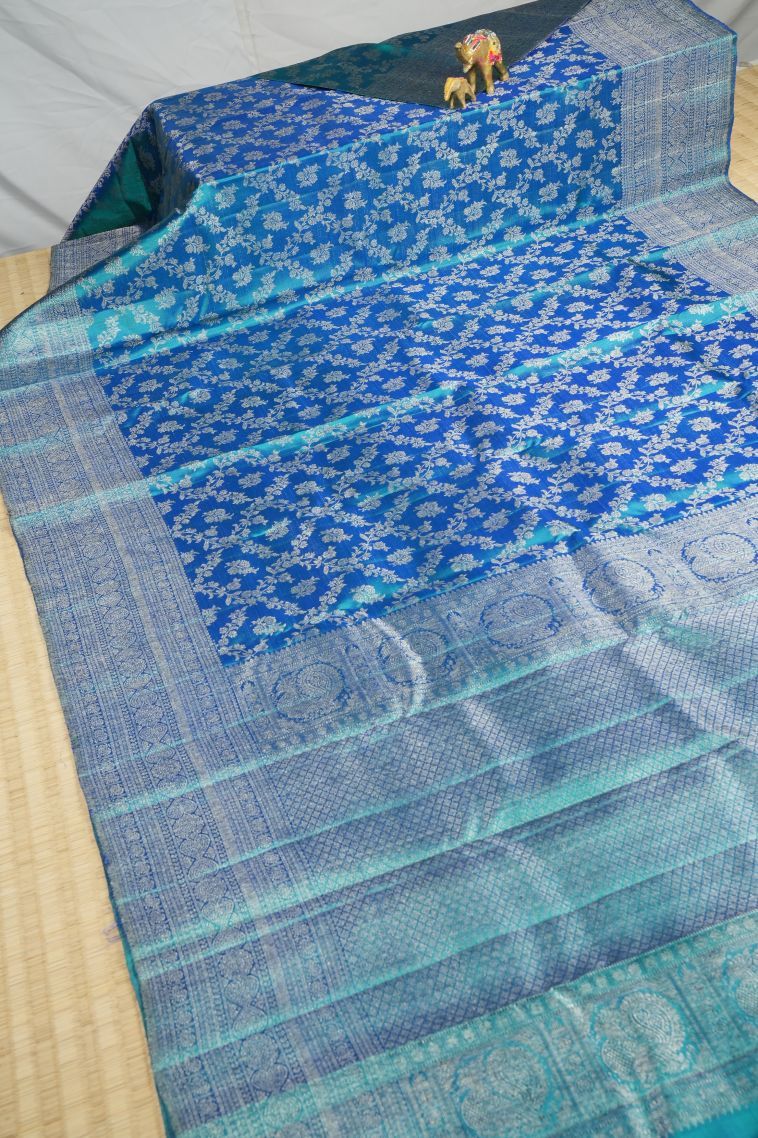 Peacock Blue Kanchipuram Silk Sarees with Gold Zari Floral Patterns view 2