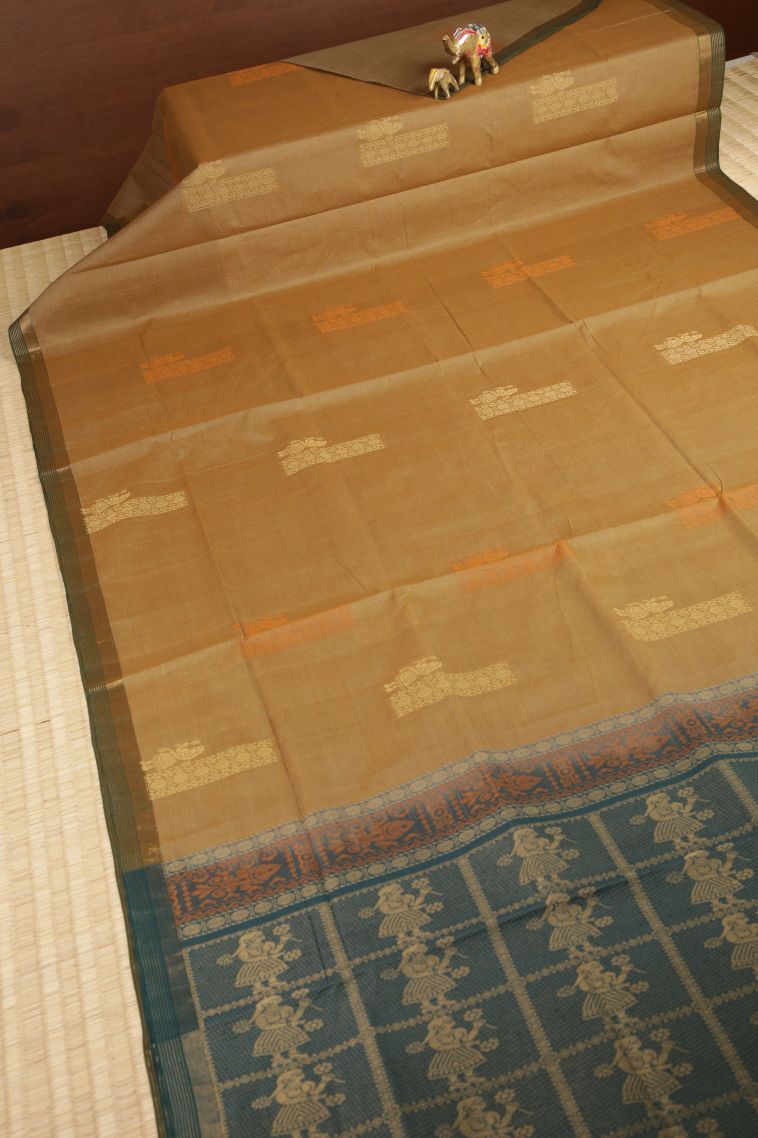 Alabaster White Pure Handloom Kovai Cotton with Without Zari Zari Buttis (small Dots Or Motifs) view 2
