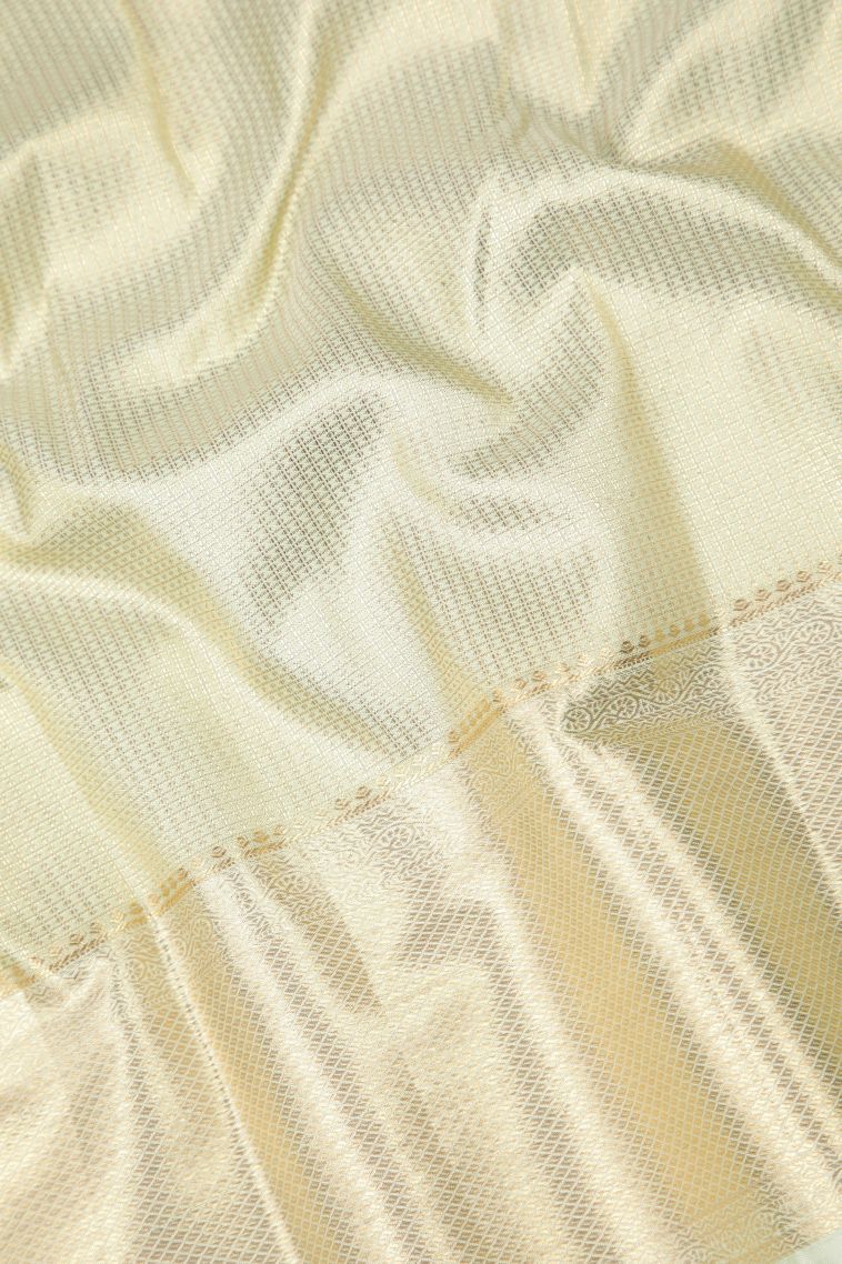 Lavender Purple Samudrika Pattu with Copper Zari Floral Patterns view 3