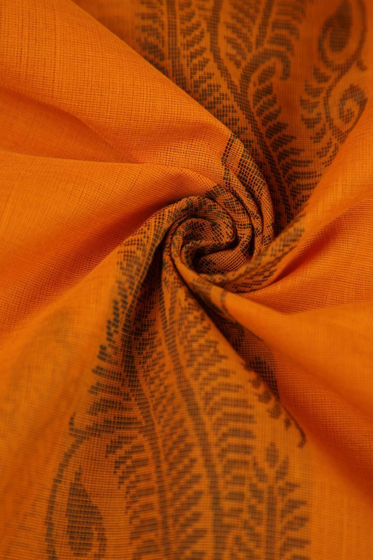 Merigold Orange Pure Handloom Kovai Cotton with Gold Zari Floral Patterns view 4